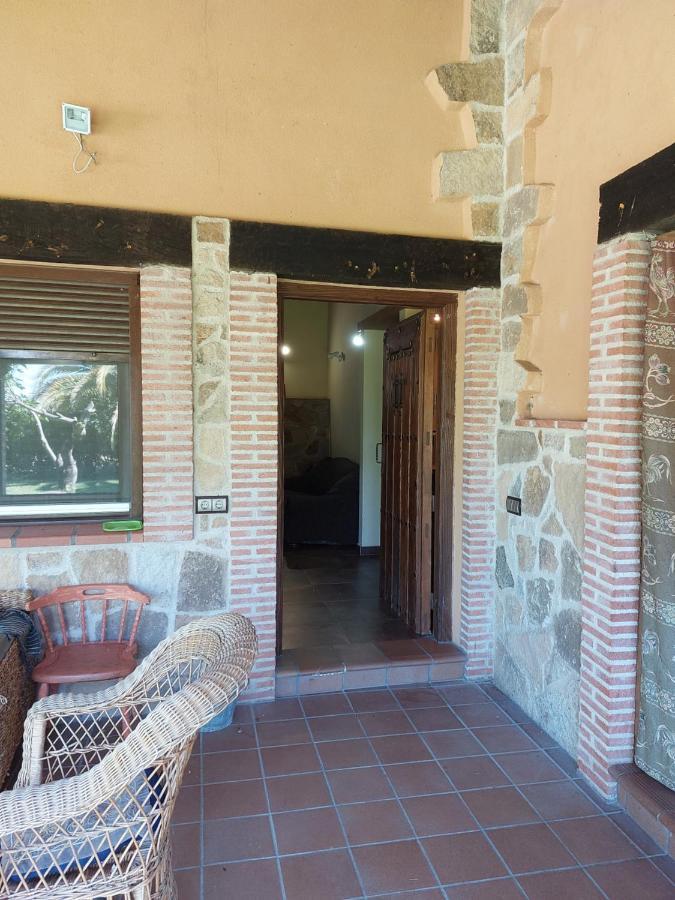 Higueras Y Olivos Villa Канделеда Екстериор снимка