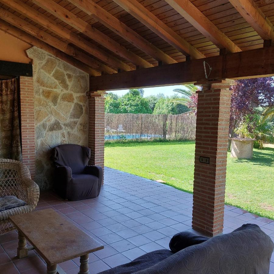 Higueras Y Olivos Villa Канделеда Екстериор снимка